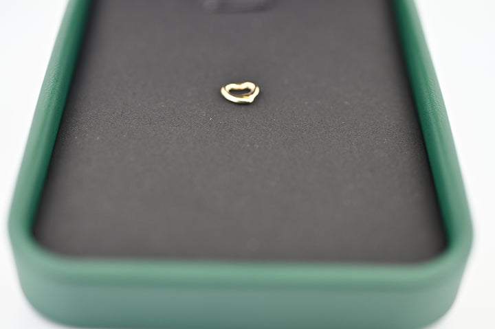 Pandantiv aur Hera in forma de inima, elegant si rafinat, prezentat intr-o cutie verde, cadou ideal pentru femei