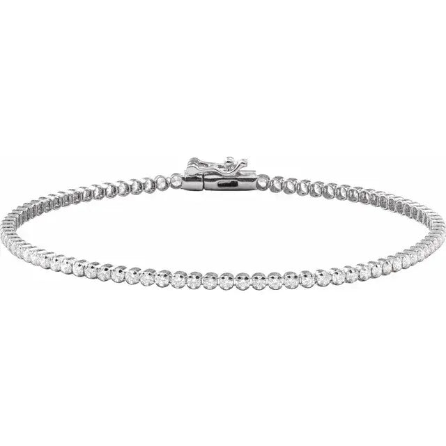 Brățară elegantă din aur alb 14K cu diamante lab grown de 1.6ct, stil modern și rafinat, cadou ideal pentru femei.