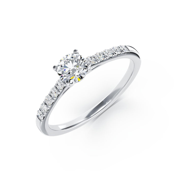 Inel logodnă platină cu diamant central 0.3ct și 10 diamante mici, design elegant și luxos pentru femei, simbol al iubirii pure.