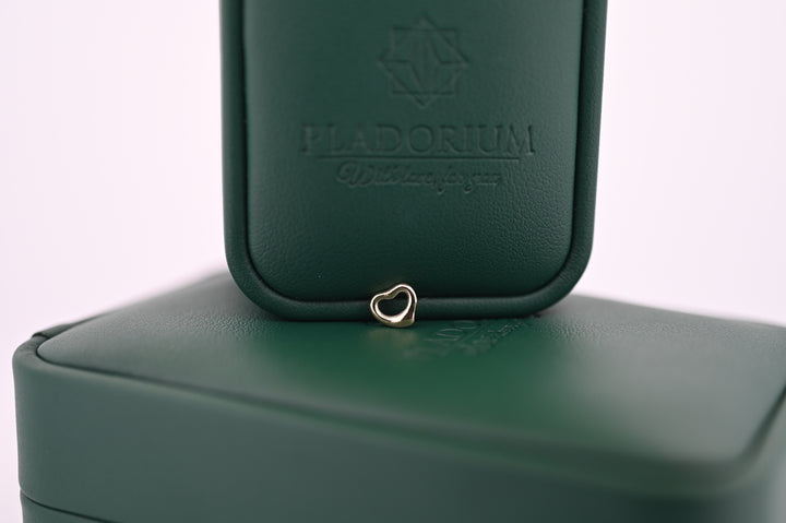 Cutie elegantă verde Pladorium cu pandantiv inimă aur Hera, cadou premium pentru femei, rafinat și accesibil.