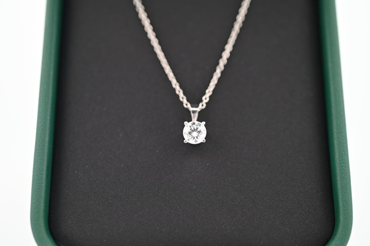 Lant platină cu pandantiv diamant 0.3ct lab grown, eleganță atemporală, simbol al durabilității, cadou premium pentru femei.