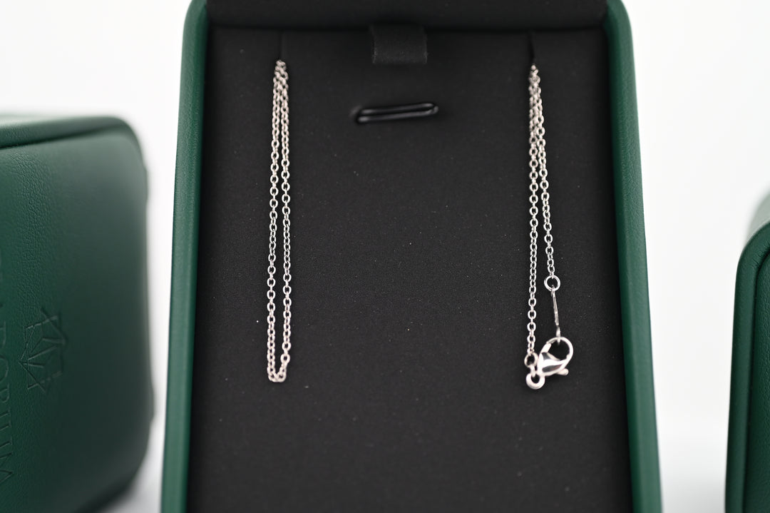 Lant Platina 1.2mm în cutie elegantă, simbol al rafinamentului și durabilității, ideal pentru cadouri premium.