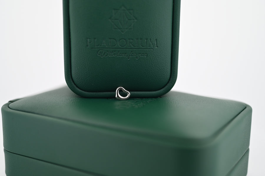 Pendentif Platina Hera în cutie Pladorium, eleganță pentru femei, bijuterii premium cadou, aur și platină, rafinament modern.