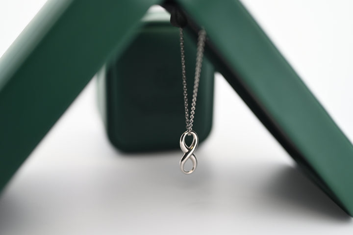 Pandantiv Lant Platina 1mm Artemis, simbol infinit platină, bijuterie damă premium, stil elegant și rezistent, cadou lux.