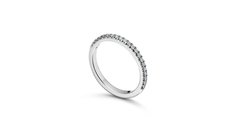 Inel elegant din aur sau platină cu diamante lab grown, simbol al iubirii eterne, perfect pentru femei, cadou premium şi accesibil